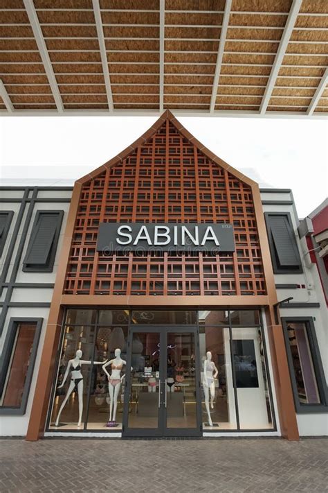 sabina store reviews.